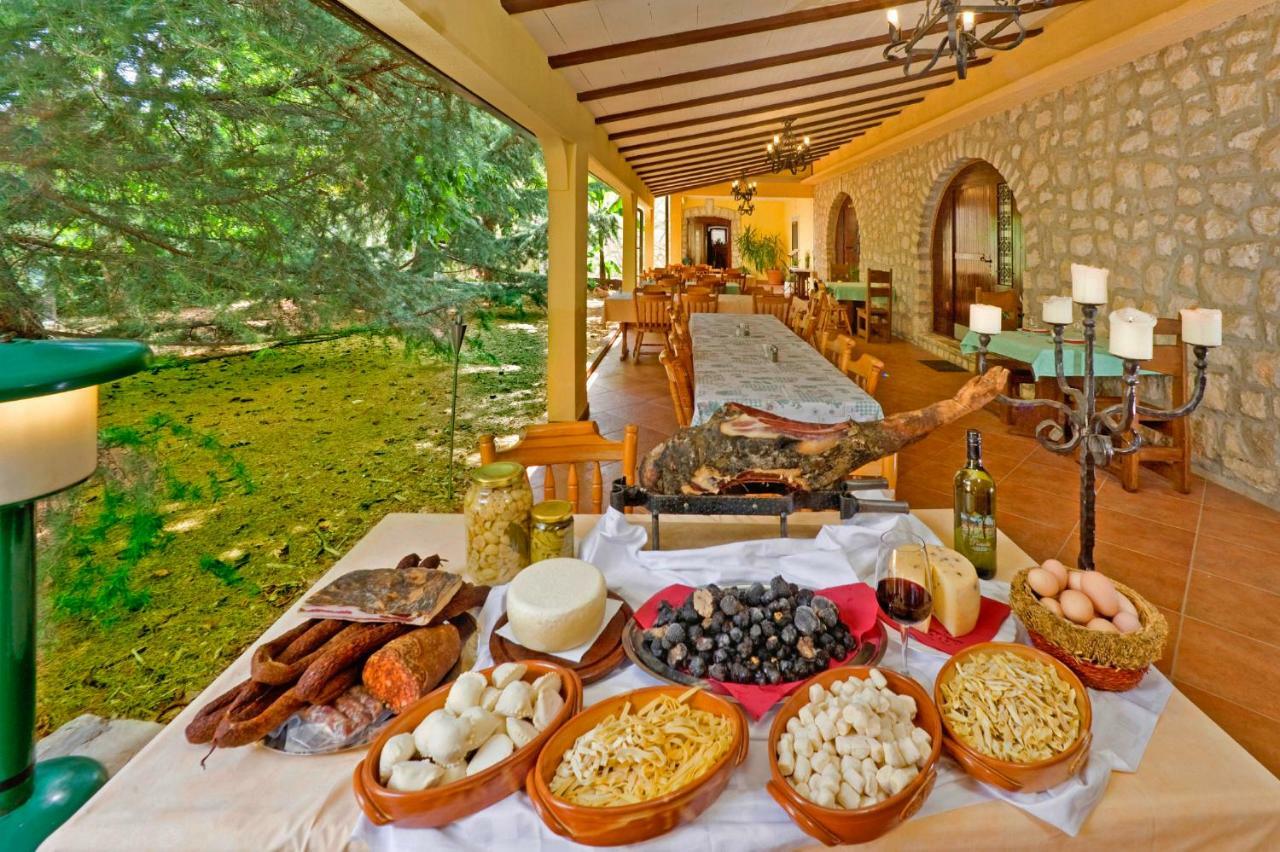 Nedeščina Kastel Pineta In Sveti Martin * Istrien酒店 外观 照片